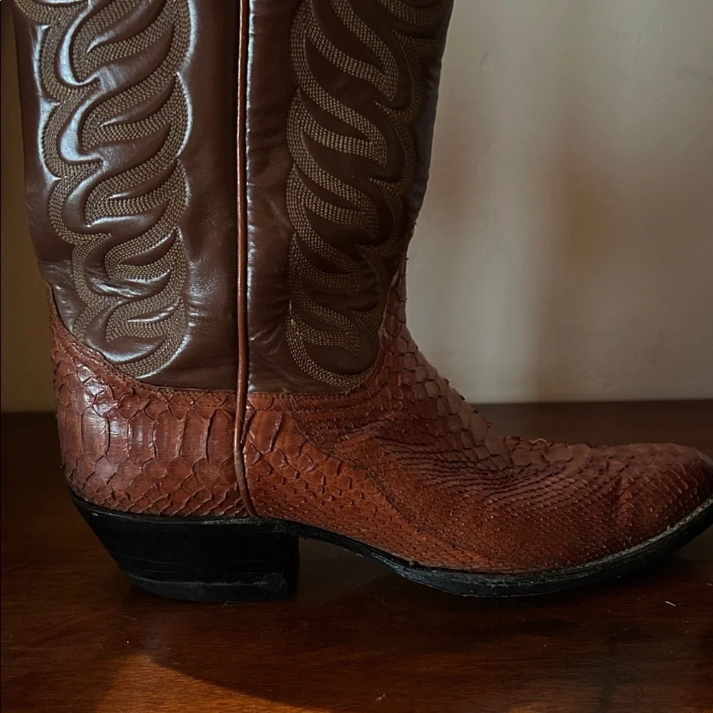 Tony Lama Snakeskin Western Cowboy Boots - Picture 5 of 9